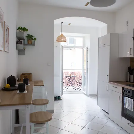 Apartment Friendly *